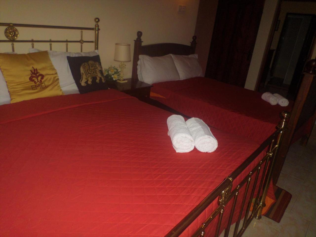Emel Boutique Hotel Negombo Buitenkant foto