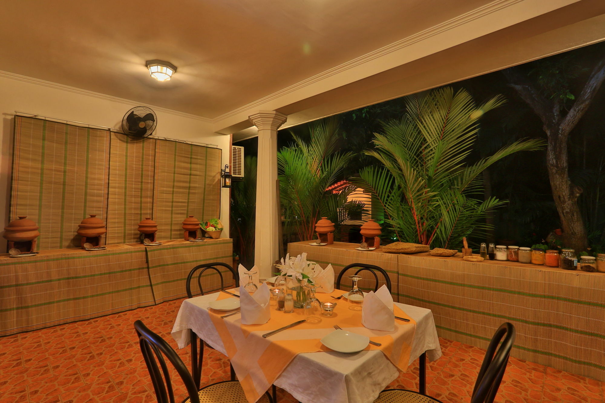 Emel Boutique Hotel Negombo Buitenkant foto