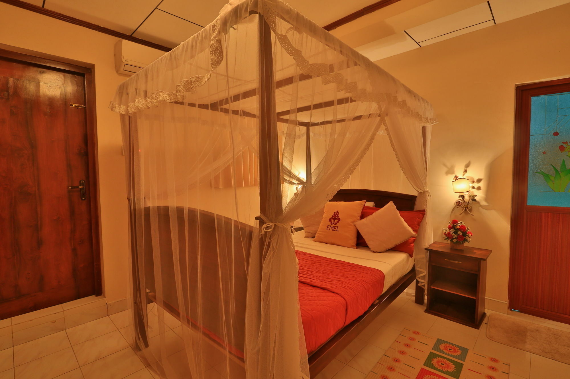 Emel Boutique Hotel Negombo Buitenkant foto